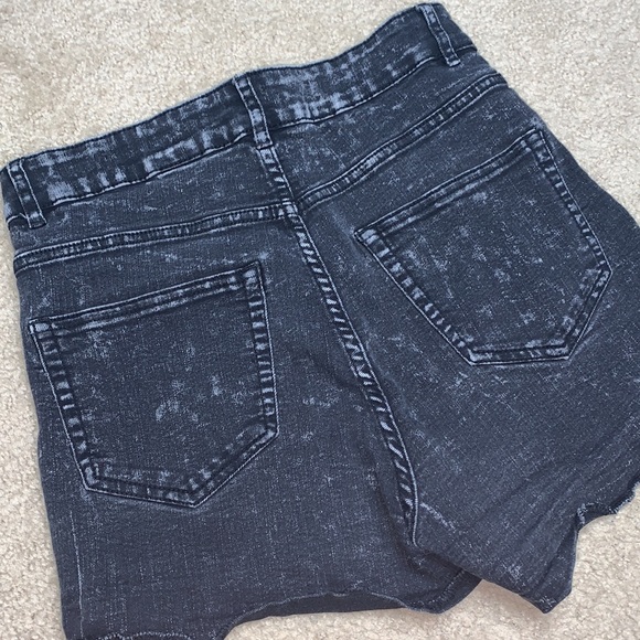 Black worn look shorts - Picture 2 of 3